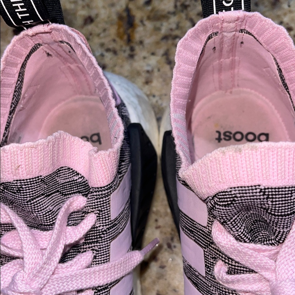 Adidas NMD R2 - Picture 2 of 10